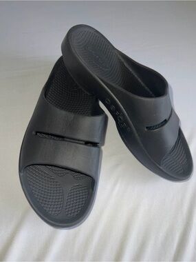 Oofos OOriginal Women’s Recovery Slide - Black